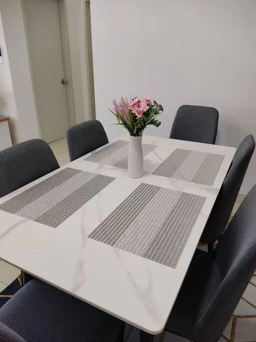 Apartment Fa Homestay Alanis, Near Klia Sepang Malaysia